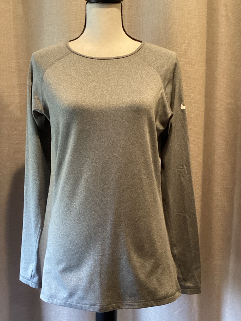 Nike Women’s Long-Sleeve Crew Top — Heather Gray